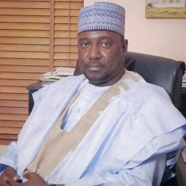 Sani Bello installs new Emir of Borgu